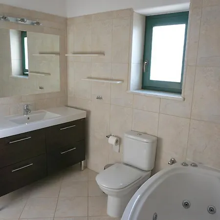 Villa Lazaros *